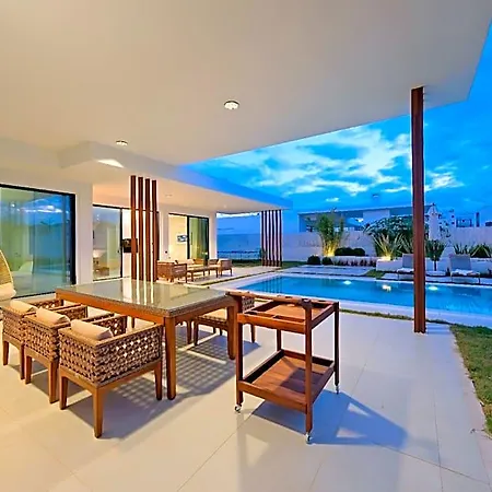 Hotel Ashta / Zen Isitmali Kapali Havuzlu 5*