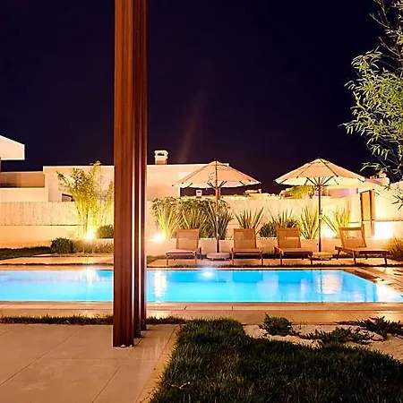 Hotel Ashta / Zen Isitmali Kapali Havuzlu